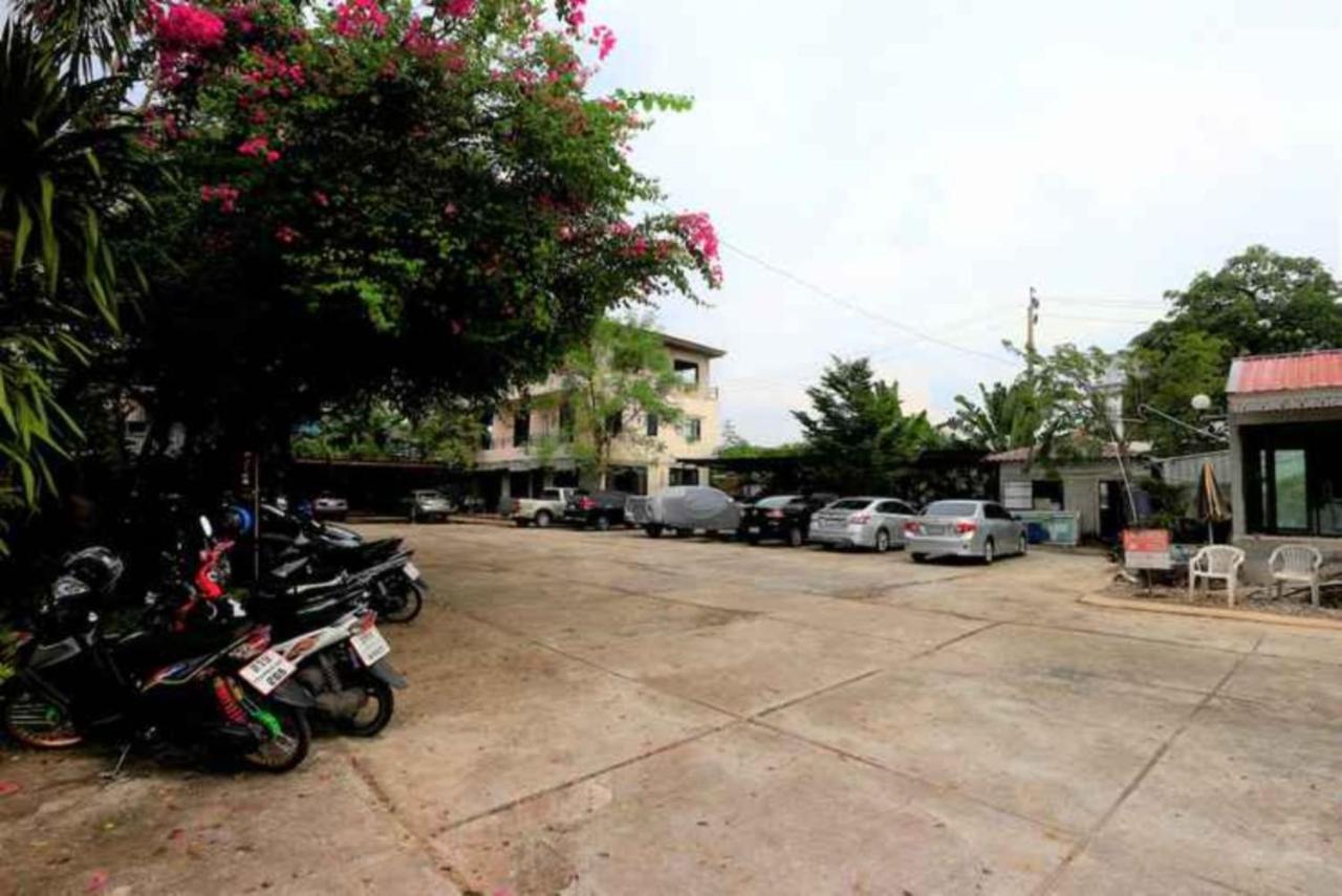 Platinum Place Banguecoque Exterior foto