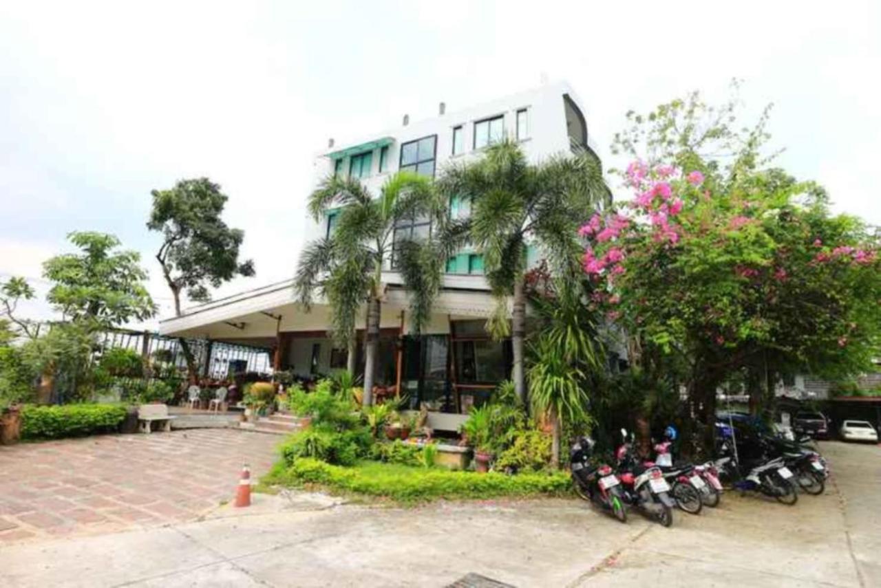 Platinum Place Banguecoque Exterior foto
